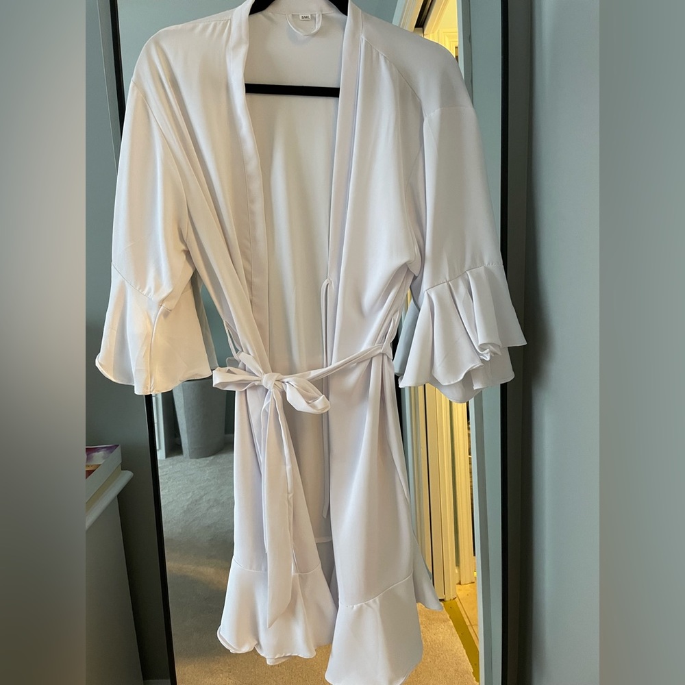 White bride robe